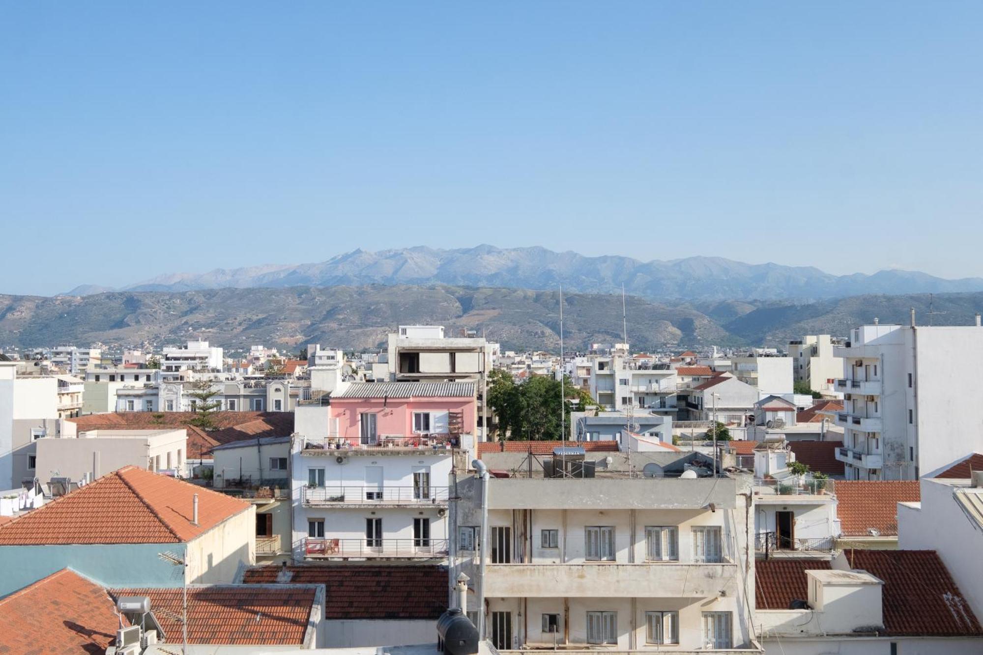 Apartamento Sky-High 70Sqm Penthouse W. Stunning Views - 05 La Canea Exterior foto