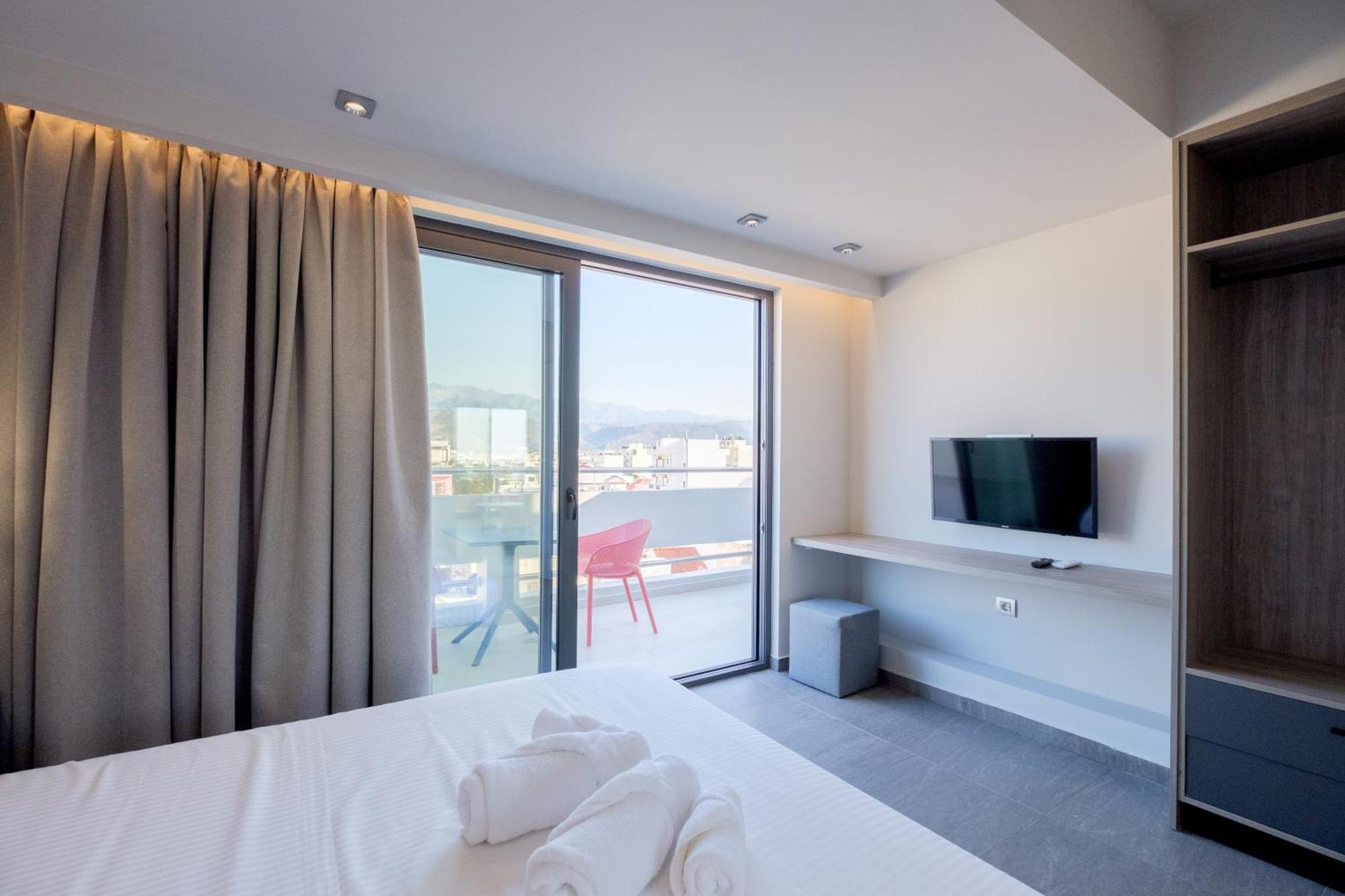 Apartamento Sky-High 70Sqm Penthouse W. Stunning Views - 05 La Canea Exterior foto
